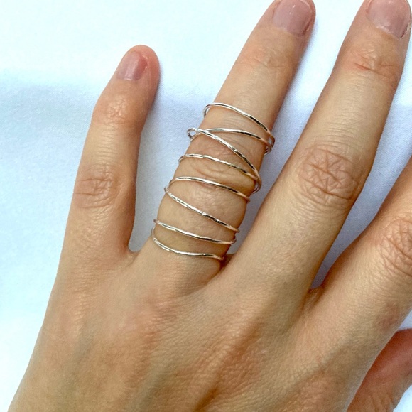 Stella & Dot Gwen Wrap Ring Size 6 Silver - Picture 6 of 7